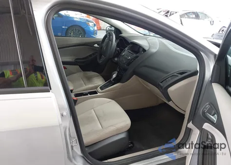 2017 Ford Focus Se from USA, damaged, VIN 1FADP3F23HL323000